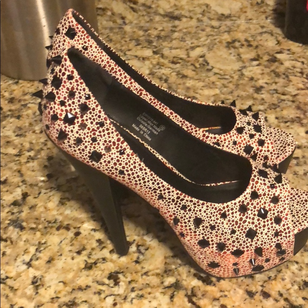 Spiked heels